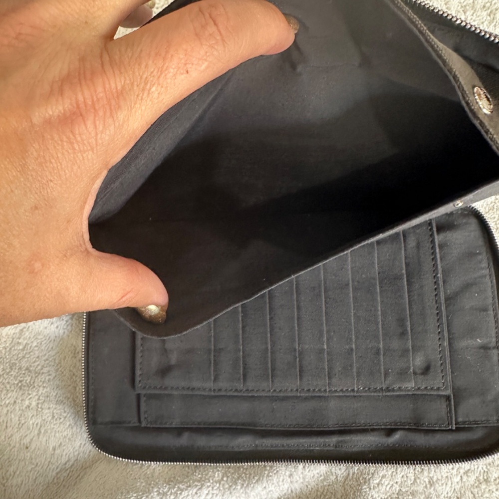Hermes 'Fourre Tout PM' Zippy Wallet - Picture 12 of 15